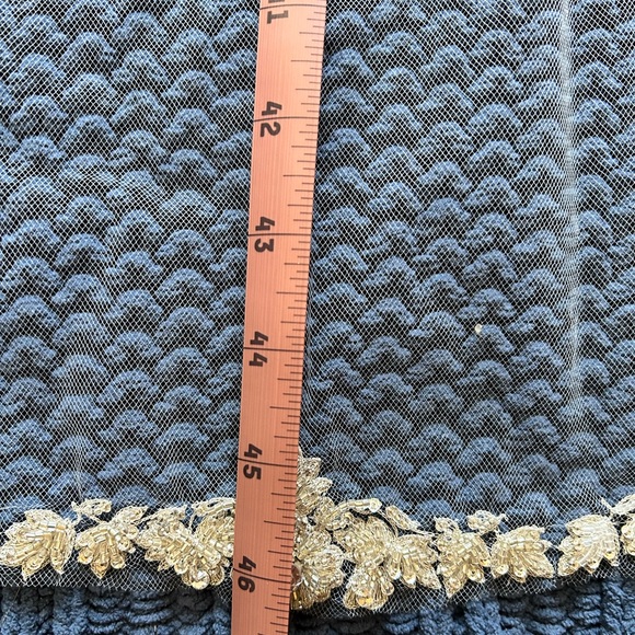 Crystal and beaded single-tier veil - Picture 7 of 7